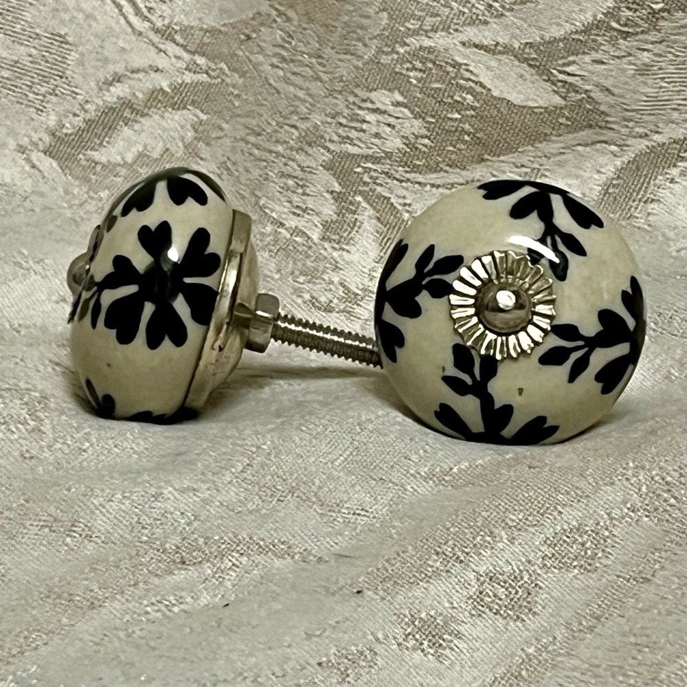 Ceramic Drawer Pulls